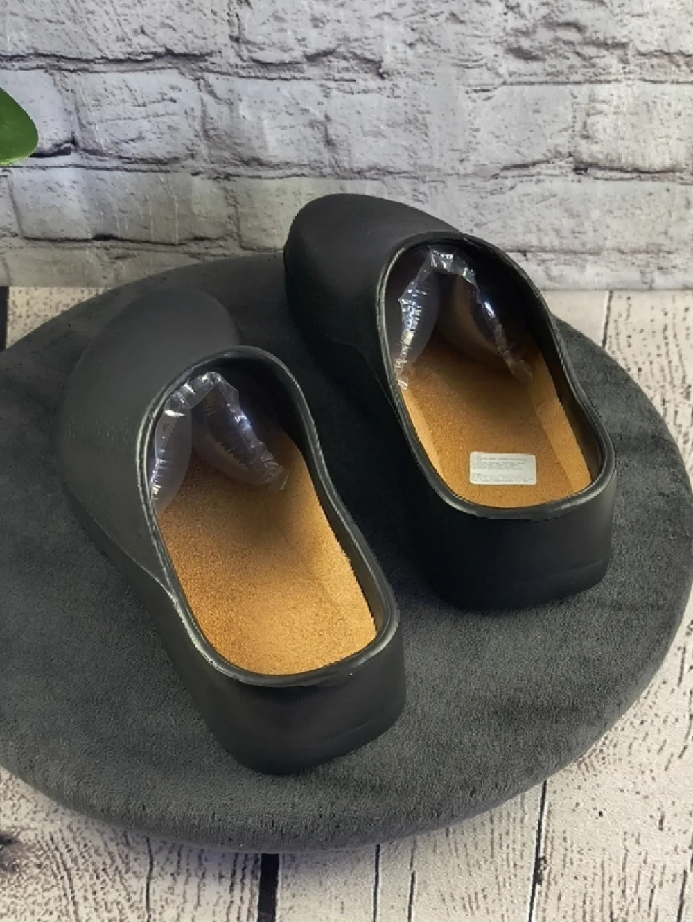 Men's Black Slip-On Clog Shoes - Comfortable Everyday Comfort Very Lightweight 9